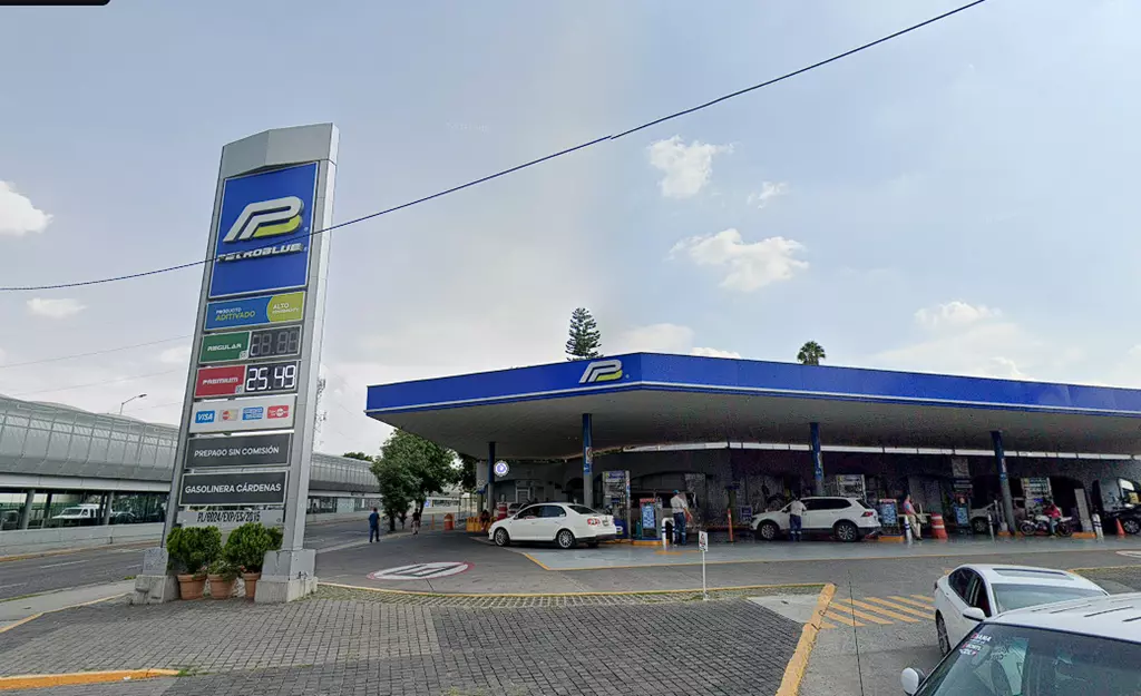 01-jal-gasolinera-cardenas-guadalajara Vista de Gasolinera Cárdenas en Guadalajara, JAL, México