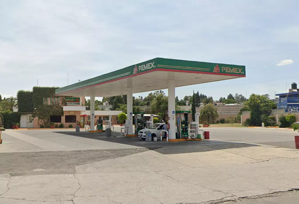 09-zac-gasolinera-pemex-santa maria-acuitlapilco-tlaxcala Vista de Gasolinera Pemex Santa María Acuitlapilco en Tlaxcala de Xicohténcatl, Tlaxcala, México
