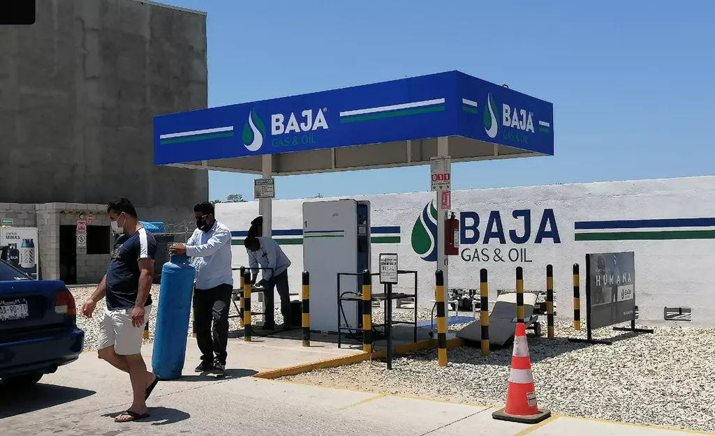 camp-baja-gas-cabo-san-lucas Vista de Gasolinera Baja Gas en Cabo San Lucas, BCS, México
